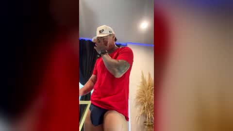 Snapshot of dominiofit chatting on July 23, 11:52 am Only fans Ronnie col---InstaRonniecolleman online show from July 23, 11:52 am