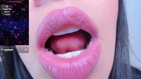 Snapshot of dominique_21x chatting on December 7, 7:05 am DOMINIC online show from December 7, 7:05 am