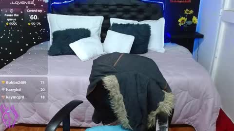  D O M I N K  online show from February 14, 9:34 am