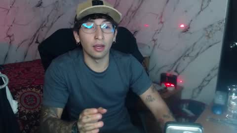 Snapshot of dominus_kane chatting on January 8, 4:48 am dominus_kane online show from January 8, 4:48 am