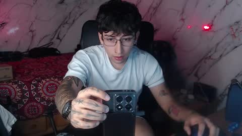 Snapshot of dominus_kane chatting on February 20, 12:29 am dominus_kane online show from February 20, 12:29 am