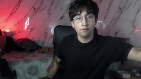 Snapshot of dominus_kane chatting on March 30, 4:35 am dominus_kane online show from March 30, 4:35 am