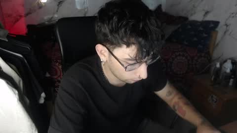dominus_kane online show from April 30, 5:47 am