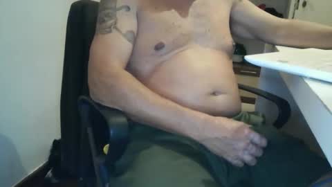 Snapshot of domruanjf chatting on October 7, 3:47 am Dom Ruan CF online show from October 7, 3:47 am