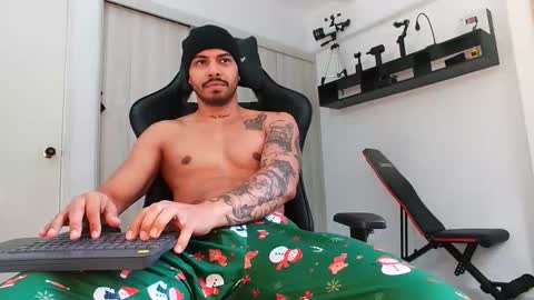 Snapshot of donn_cruz chatting on January 10, 3:58 pm Victor online show from January 10, 3:58 pm