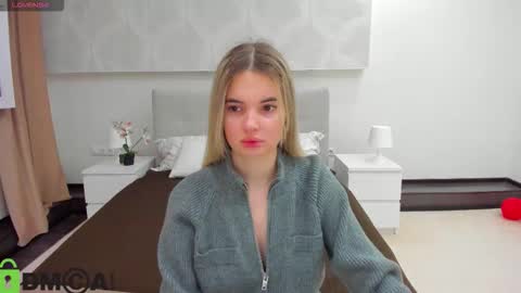 Donna On GMT2 Mon-Fri 3-9 AM online show from February 22, 11:47 pm