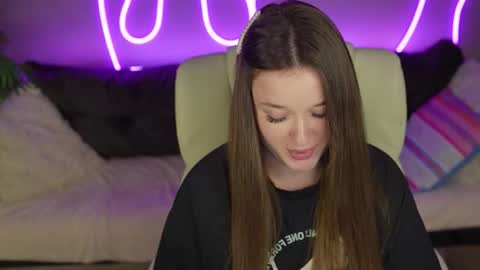 DONNA online show from November 19, 6:19 pm