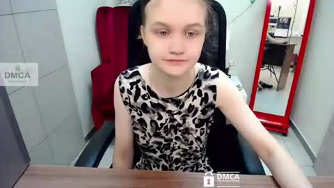 Sia online show from June 11, 6:00 am