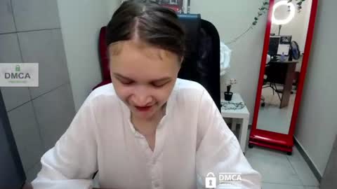 Sia online show from June 13, 5:49 am