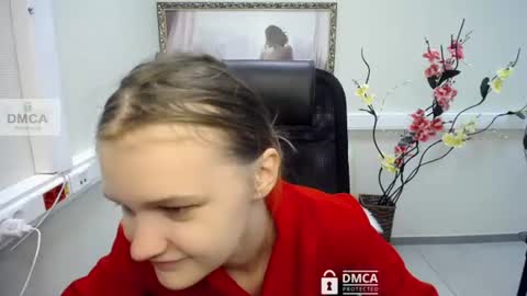Sia online show from July 26, 6:32 am