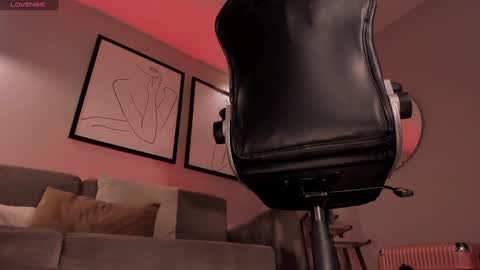 Snapshot of donnastonne chatting on February 7, 10:09 pm Donna Stonne online show from February 7, 10:09 pm