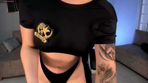 Snapshot of donnastonne chatting on October 31, 9:16 pm Donna Stonne online show from October 31, 9:16 pm