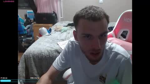 Snapshot of donnydarkness4321 chatting on November 5, 10:59 am Angelic Angel Donny online show from November 5, 10:59 am