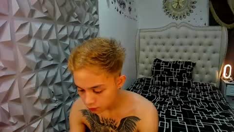 Snapshot of donromano_ chatting on July 23, 6:00 am Don Romano online show from July 23, 6:00 am