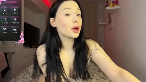 Stacy online show from November 10, 5:45 pm