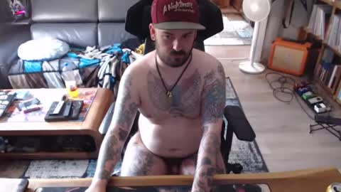doomsy_minatozaki online show from August 4, 10:07 am