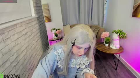 dora online show from March 1, 1:29 am