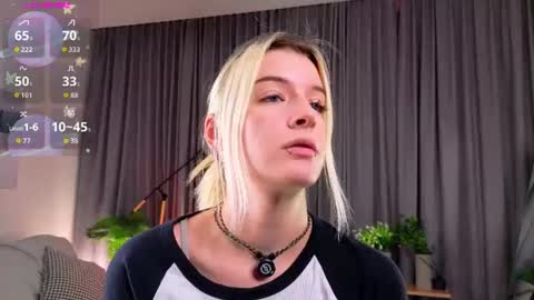 Kiki online show from July 31, 3:33 pm