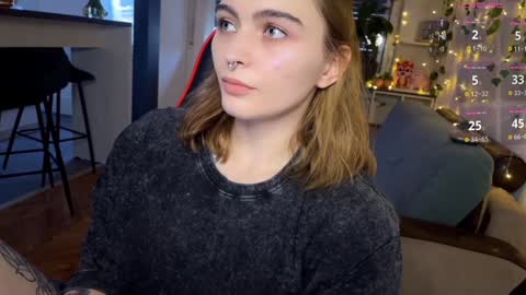 Alice online show from January 25, 3:20 pm