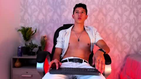 Snapshot of dorian_mystery chatting on December 14, 8:02 am dorian_mystery online show from December 14, 8:02 am