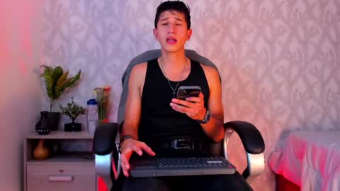 Snapshot of dorian_mystery chatting on January 16, 3:02 am dorian_mystery online show from January 16, 3:02 am
