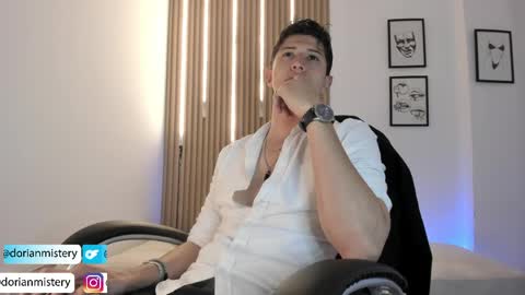 dorian_mystery online show from June 3, 1:30 am
