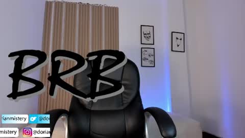 Snapshot of dorian_mystery chatting on July 8, 9:30 pm dorian_mystery online show from July 8, 9:30 pm