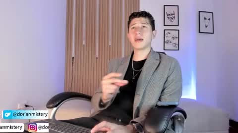 Snapshot of dorian_mystery chatting on July 11, 6:43 pm dorian_mystery online show from July 11, 6:43 pm