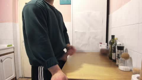 Snapshot of doriancretu95 chatting on January 26, 7:41 pm menu below online show from January 26, 7:41 pm