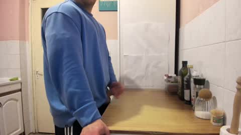 Snapshot of doriancretu95 chatting on January 30, 8:31 pm menu below online show from January 30, 8:31 pm