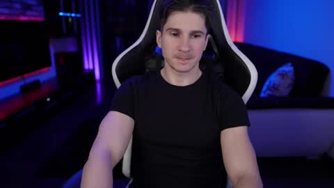 Snapshot of dorianreyes chatting on February 11, 10:18 pm Dorian Reyes online show from February 11, 10:18 pm