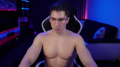 Snapshot of dorianreyes chatting on February 12, 1:30 am Dorian Reyes online show from February 12, 1:30 am