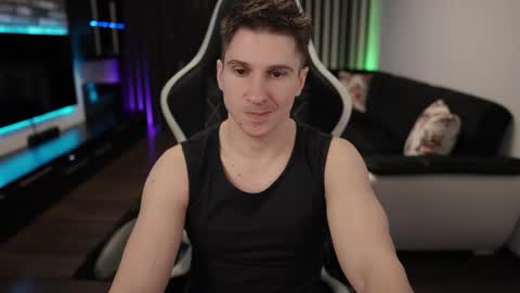 Snapshot of dorianreyes chatting on February 19, 10:20 pm Dorian Reyes online show from February 19, 10:20 pm