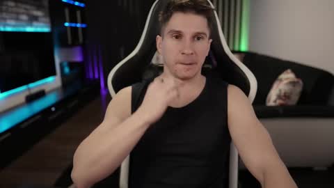 Snapshot of dorianreyes chatting on February 20, 1:25 am Dorian Reyes online show from February 20, 1:25 am