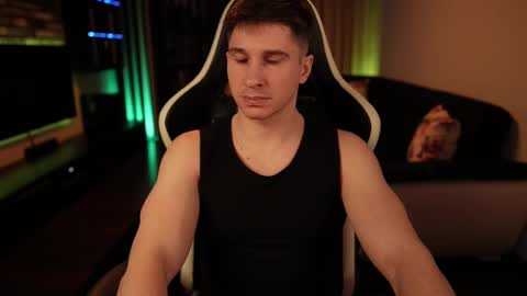 Snapshot of dorianreyes chatting on March 9, 9:46 pm Dorian Reyes online show from March 9, 9:46 pm