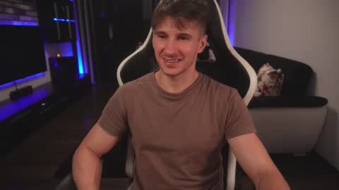 Snapshot of dorianreyes chatting on September 12, 11:15 pm Dorian Reyes online show from September 12, 11:15 pm