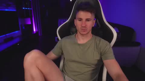 Dorian Reyes online show from September 13, 11:26 pm