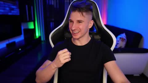 Snapshot of dorianreyes chatting on September 29, 10:47 pm Dorian Reyes online show from September 29, 10:47 pm