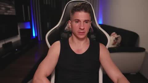 Snapshot of dorianreyes chatting on October 28, 1:20 am Dorian Reyes online show from October 28, 1:20 am