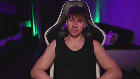 Snapshot of dorianreyes chatting on October 30, 10:43 pm Dorian Reyes online show from October 30, 10:43 pm