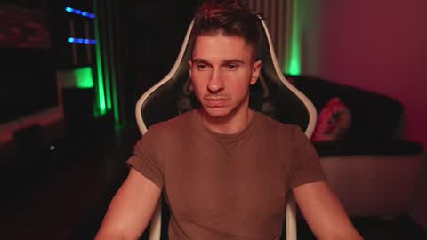 Snapshot of dorianreyes chatting on October 31, 11:17 pm Dorian Reyes online show from October 31, 11:17 pm