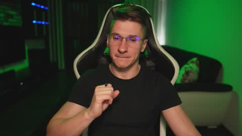 Snapshot of dorianreyes chatting on November 15, 12:52 am Dorian Reyes online show from November 15, 12:52 am