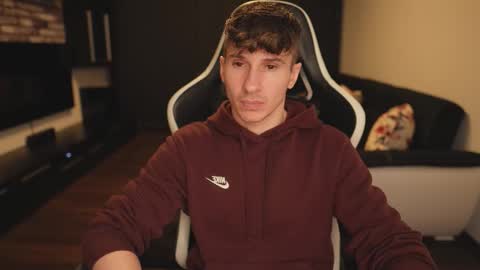 Dorian Reyes online show from March 12, 9:32 pm