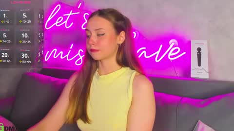 Vanessa online show from June 15, 5:15 pm