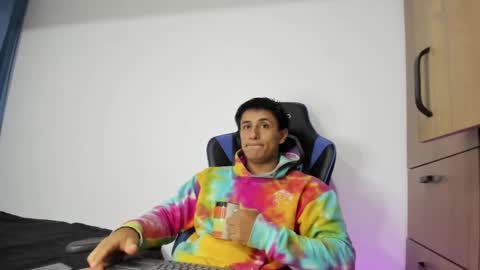 Snapshot of dorman_boy chatting on November 19, 3:39 am dorman_boy online show from November 19, 3:39 am