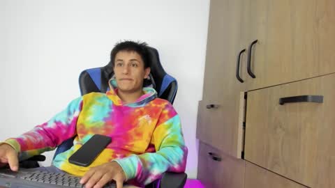 Snapshot of dorman_boy chatting on November 22, 3:05 am dorman_boy online show from November 22, 3:05 am