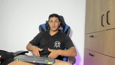 dorman_boy online show from January 7, 3:53 am