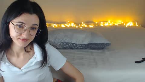 Your Dorotty online show from December 5, 1:36 am