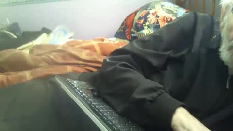 Snapshot of dorsetbiker714 chatting on October 15, 10:04 am Hello welcome to Slutsville I am the Naked Chef really but you may call me Peter online show from October 15, 10:04 am