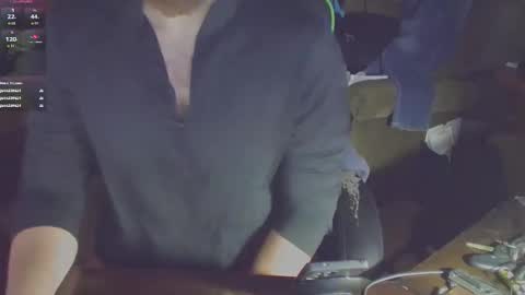 Snapshot of dotyoureyezez chatting on October 2, 9:05 am DotYourEyezez  online show from October 2, 9:05 am